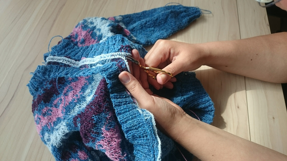 What Is Steeking In Knitting? 