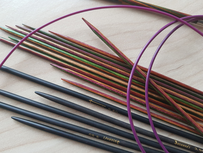 knitting needle - wooden needles