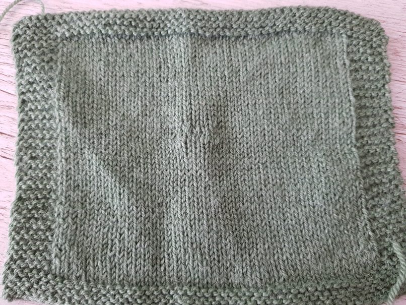 darn knits - Swiss darned "moth" hole done with the original yarn. After washing it will be even less visible.